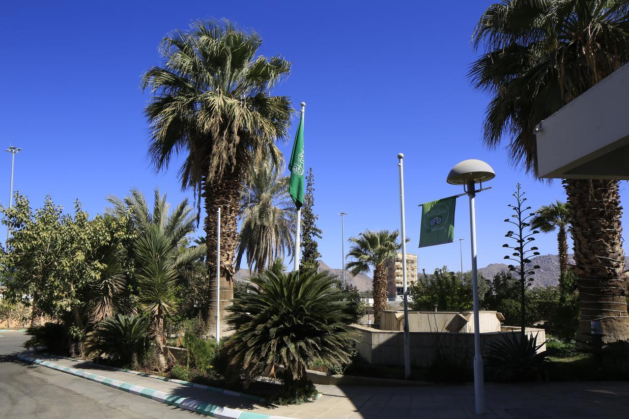 فندق جلوريا إن نجران المظهر الخارجي الصورة