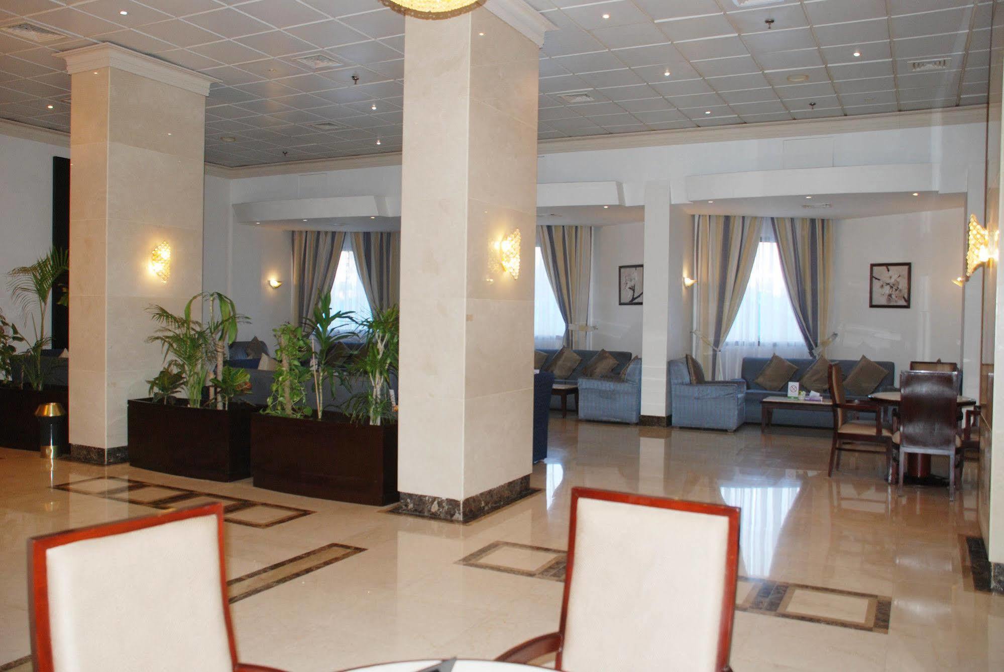 فندق جلوريا إن نجران المظهر الخارجي الصورة